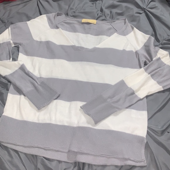 • How Very Loved Grey & White Striped Lightweight V- Neck Sweater • - Picture 1 of 5